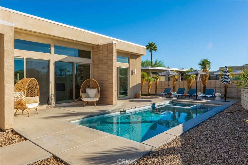 1126 Lucent Court