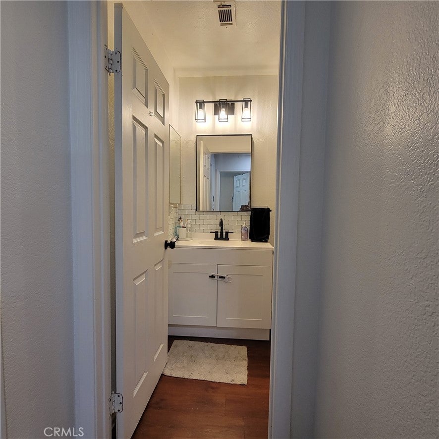 3124 Wishing Well Court