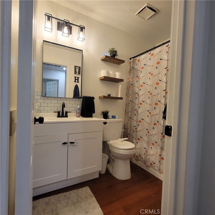 3124 Wishing Well Court