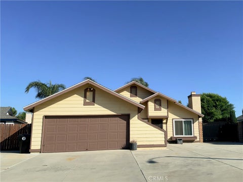 Photo of 3124 Wishing Well Court, Jurupa Valley, CA 91752 (MLS # CV26215385)