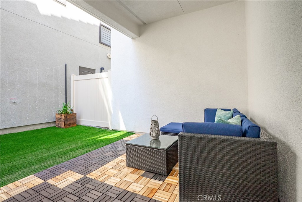 Paisley (PSLY) - Residential