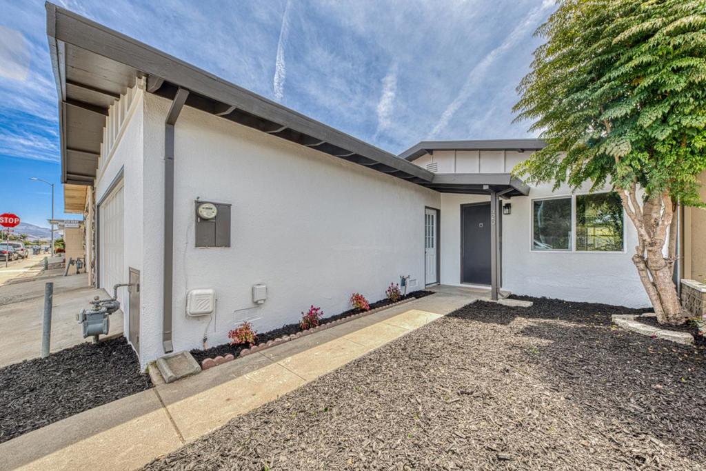 520 Calaveras Drive