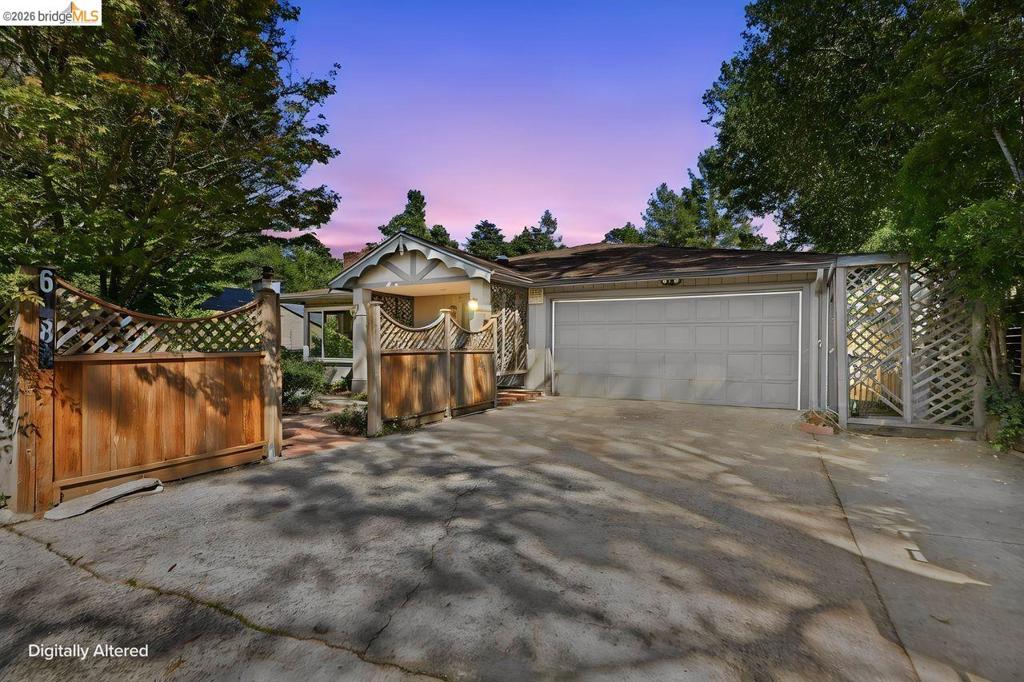6480 Ascot Dr DR, Oakland CA 94611