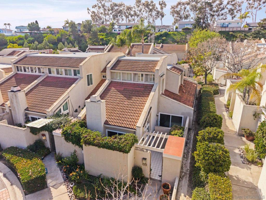 6228 Caminito Araya, San Diego CA 92122