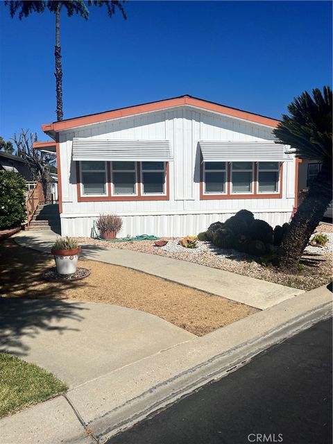 Photo of 1275 Bishop Drive, Hemet, CA 92545 (MLS # SW26093627)