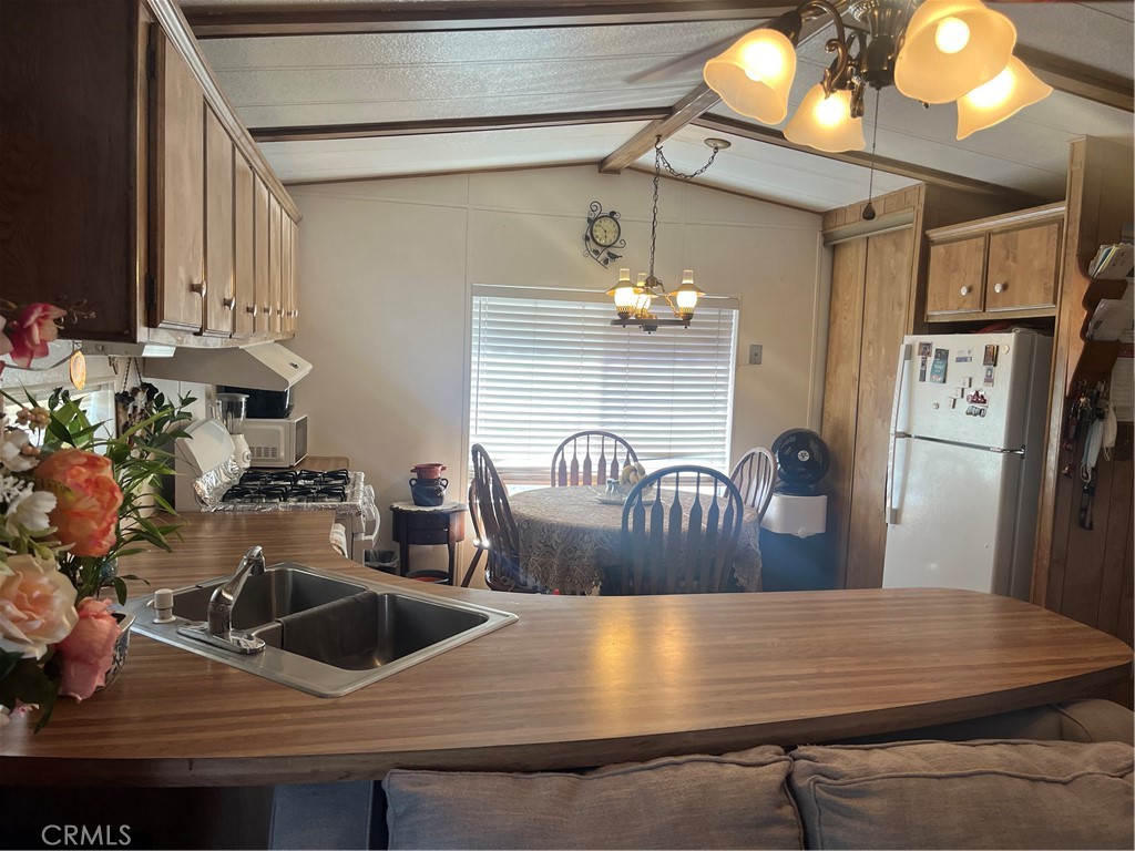 8600 Contreras Street 27