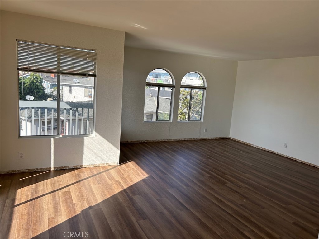 CUSTOM - Residential Lease