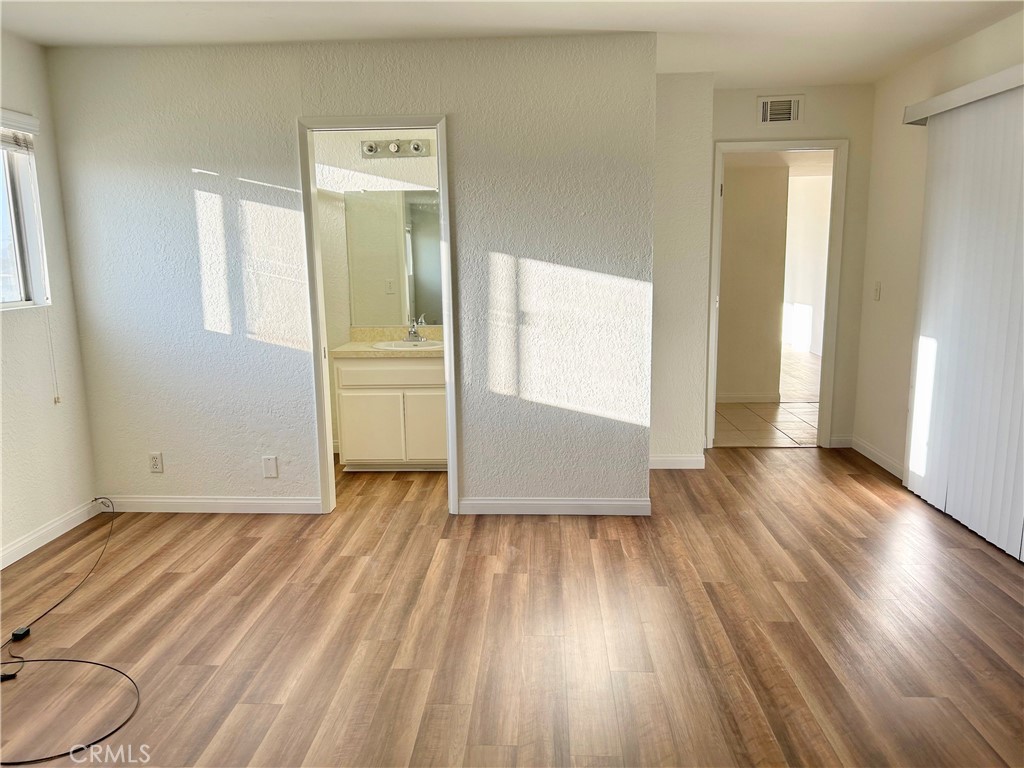 CUSTOM - Residential Lease