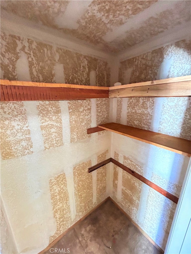 CUSTOM - Residential Lease