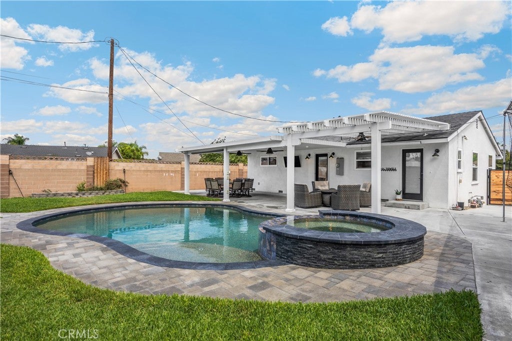 7571 El Caney Drive