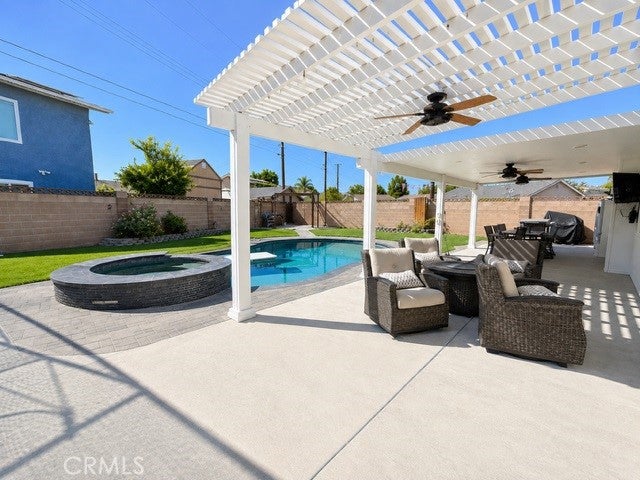 7571 El Caney