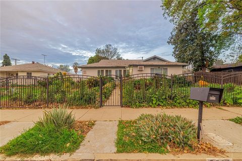 Photo of 8523 & 8521 Lindley Avenue, Northridge, CA 91325 (MLS # SR26027482)