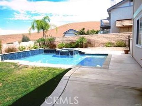 Photo of 3475 High Point Place, Simi Valley, CA 93065 (MLS # SR26102693)