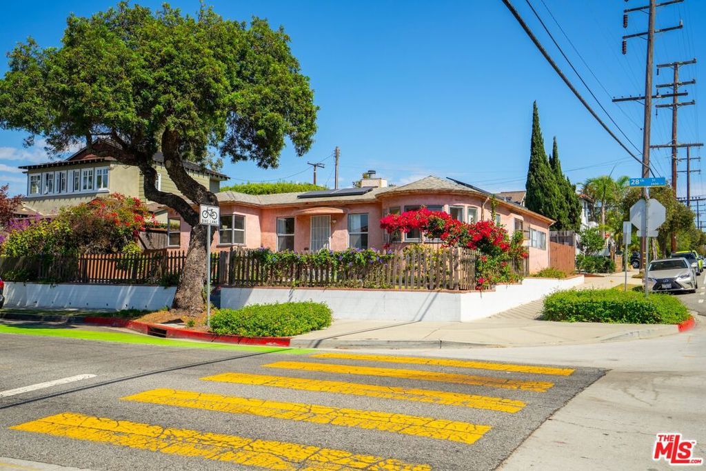 Photo of 2417 28th Street, Santa Monica, CA 90405 (MLS # 25598169)