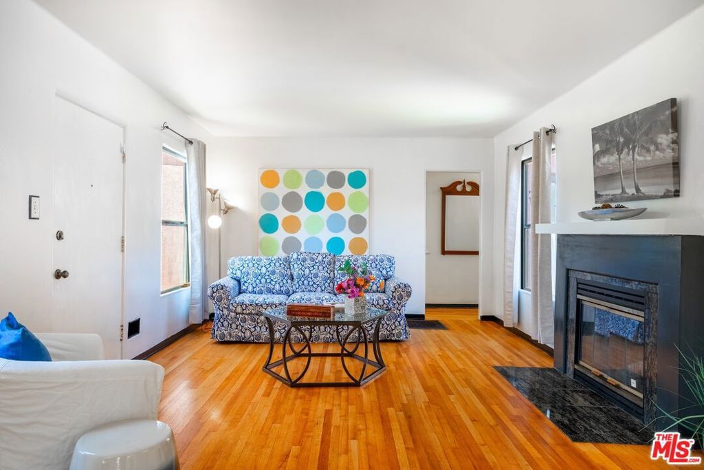 Photo of 2417 28th Street, Santa Monica, CA 90405 (MLS # 25598169)