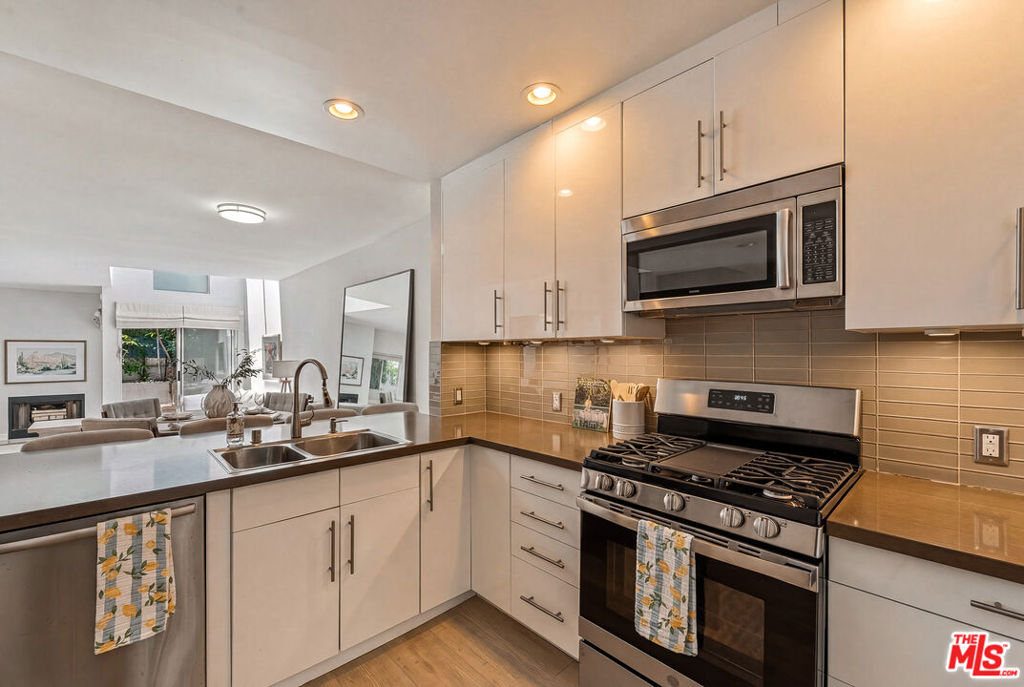 1617 S Beverly Glen Boulevard 204