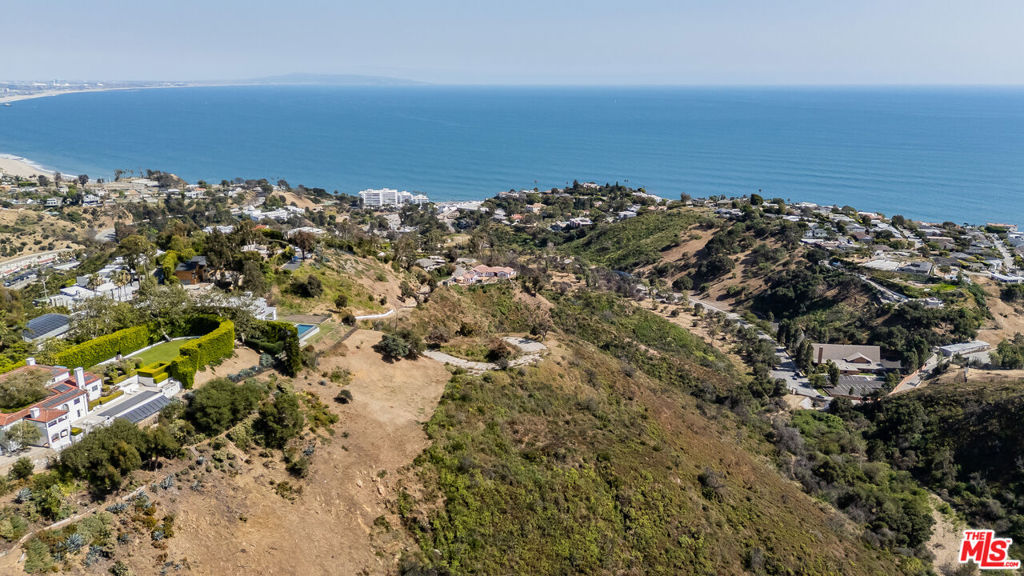 646 Paseo Miramar