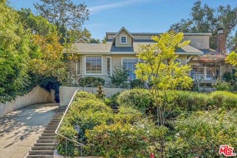 Photo of 3331 Bennett Drive, Los Angeles, CA 90068 (MLS # 26989153)