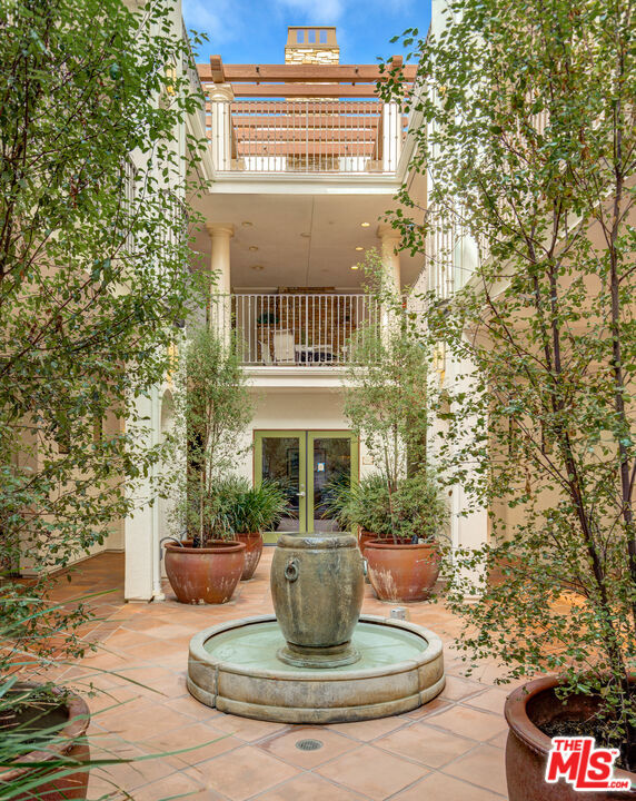 2001 Artesia Boulevard 208