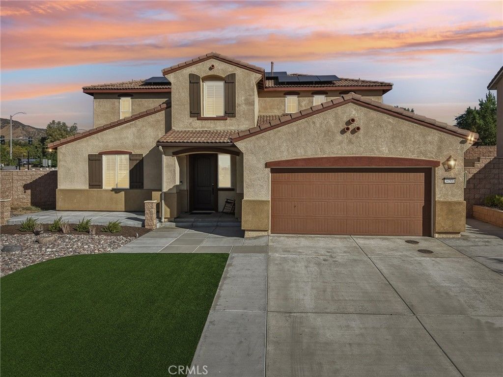 Photo of 34900 N Serrano Sq, Yucaipa, CA 92399 (MLS # DW25239988)