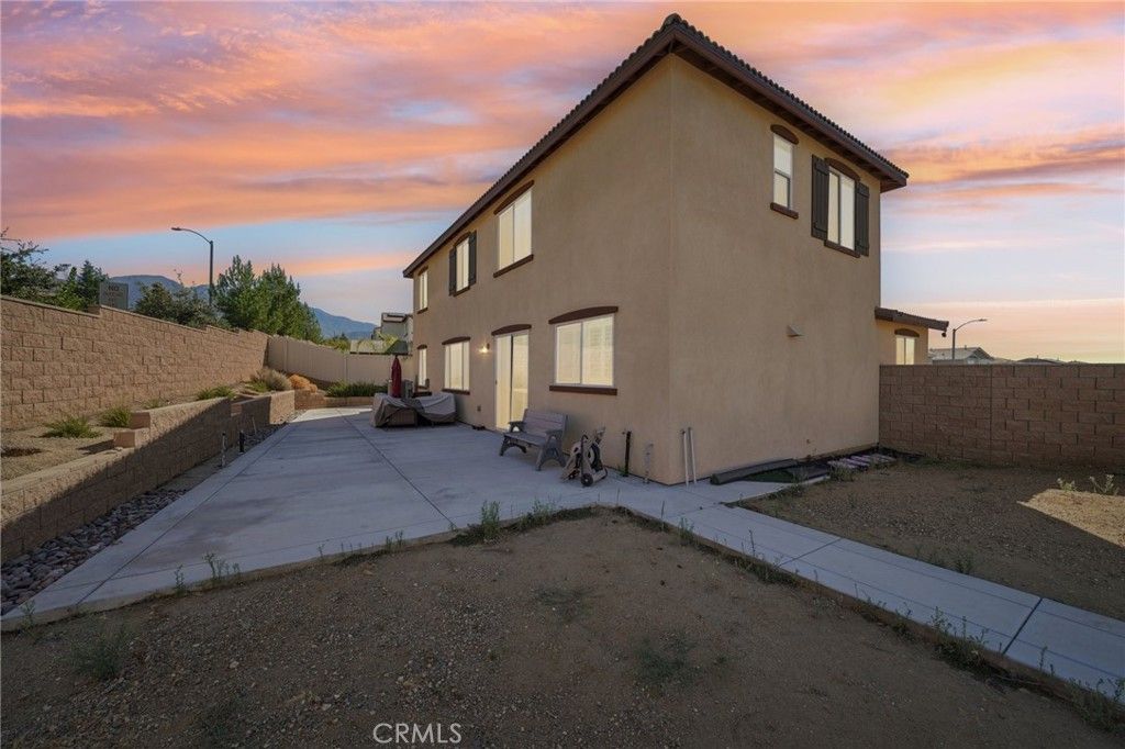 Photo of 34900 N Serrano Sq, Yucaipa, CA 92399 (MLS # DW25239988)