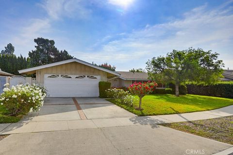 Photo of 11532 Baggett St, Garden Grove, CA 92840 (MLS # PW26051759)