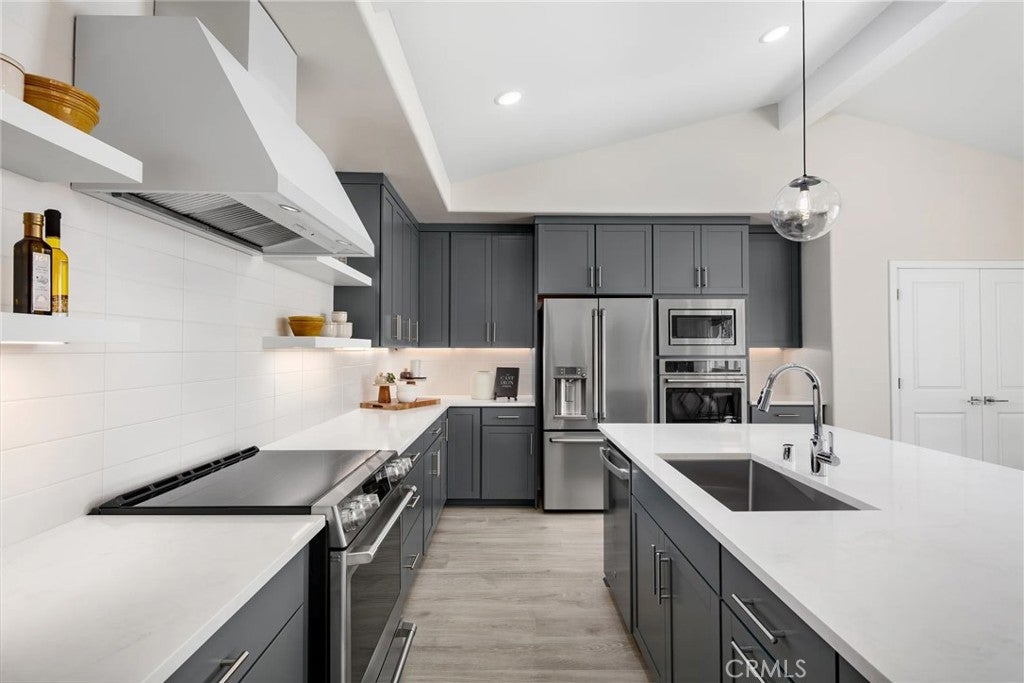 7984 Cottonwood Drive