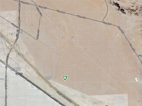 Photo of 0 Between Mihalyo Rd and 10 Fwy, Cathedral City, CA 92234 (MLS # SR25260753)