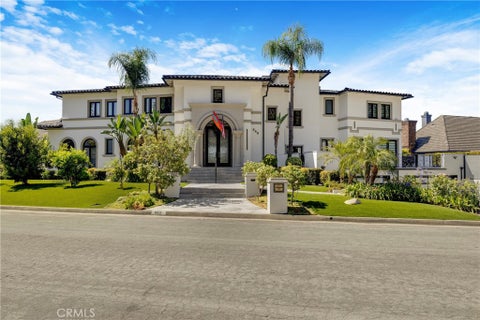 Photo of 860 Greenridge Drive, La Canada Flintridge, CA 91011 (MLS # GD26178392)