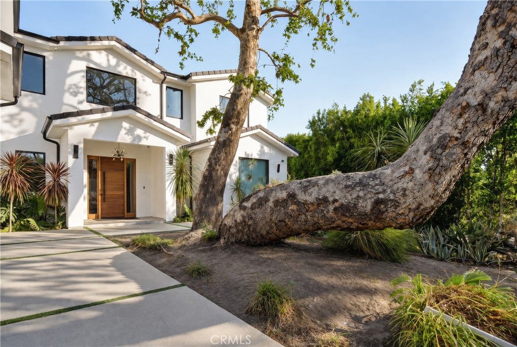 23262 Gonzales Drive