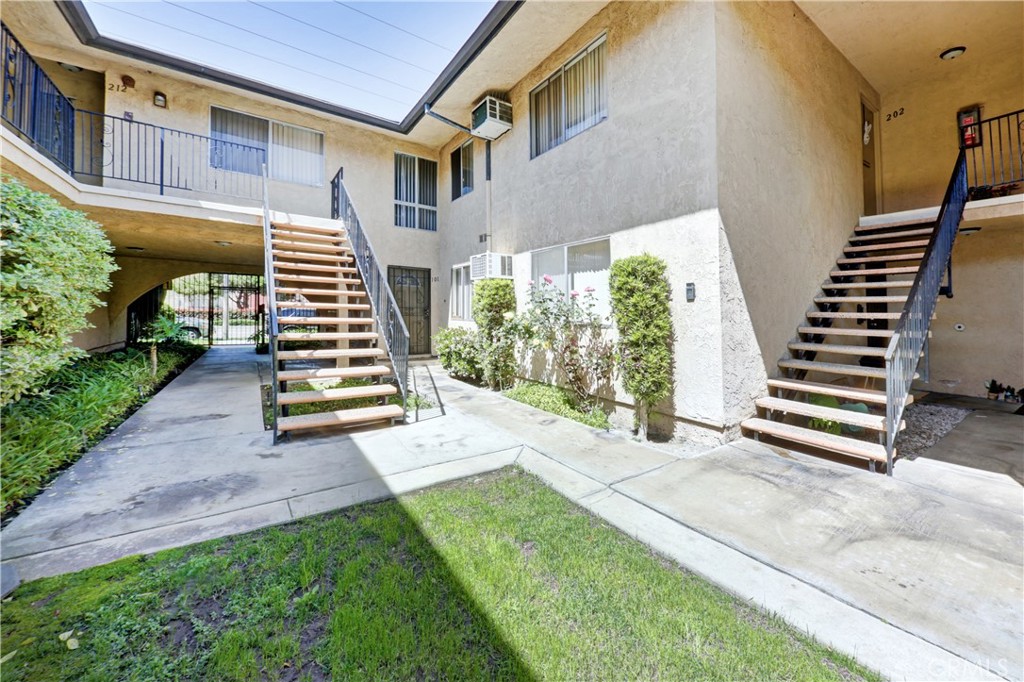 12024 Bellflower Boulevard