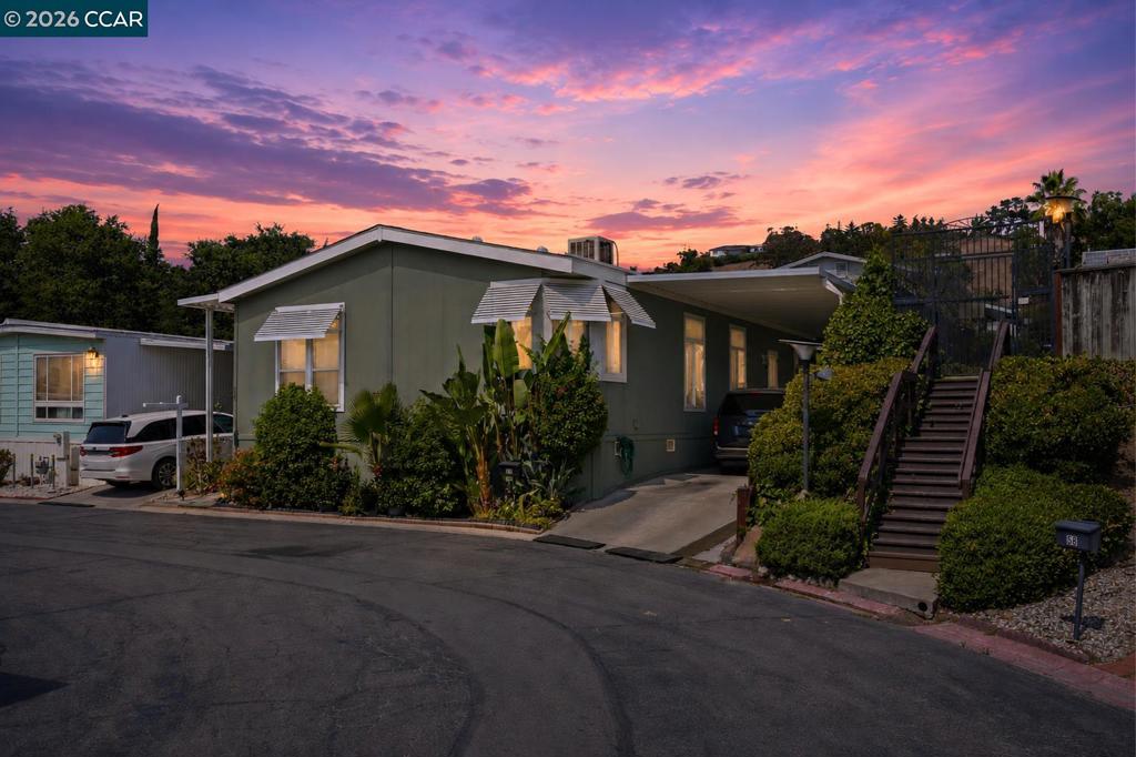 37 Terrace Dr