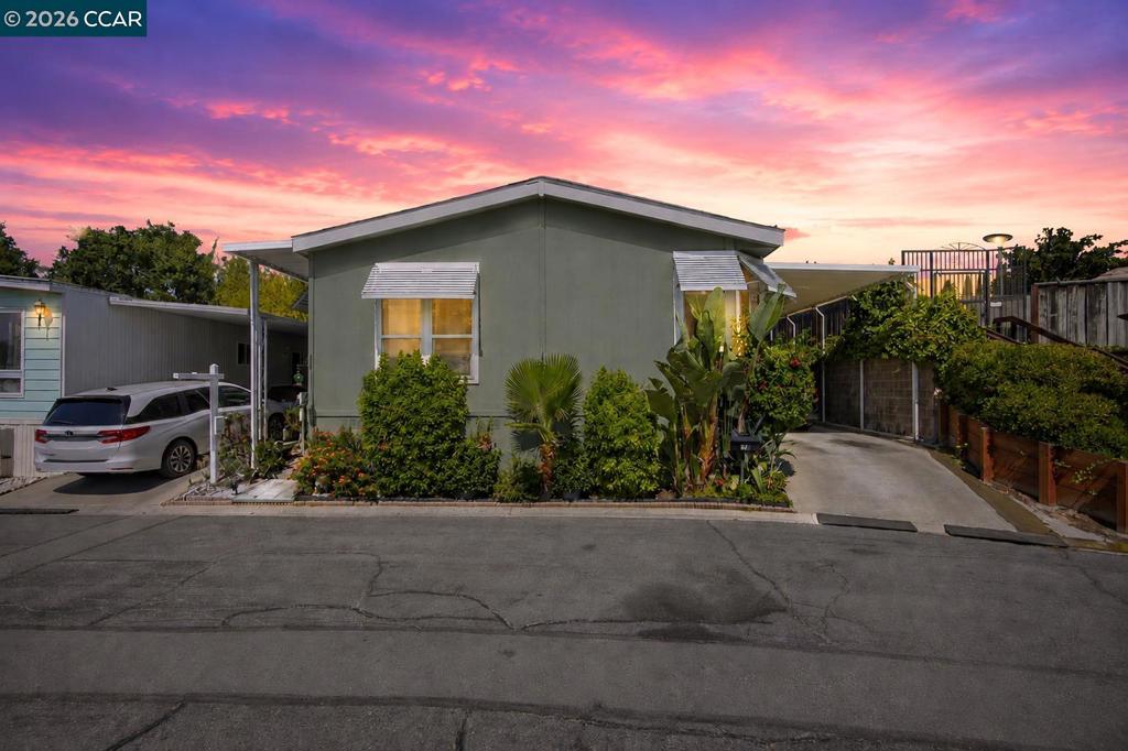 37 Terrace Dr