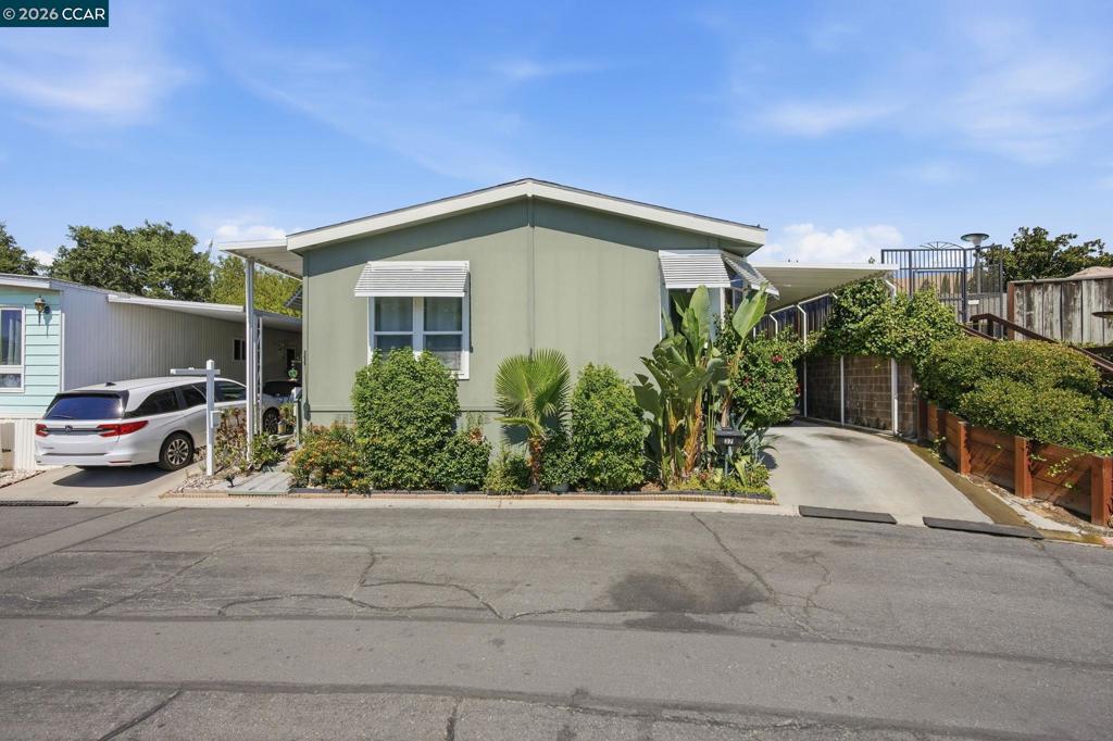 37 Terrace Dr