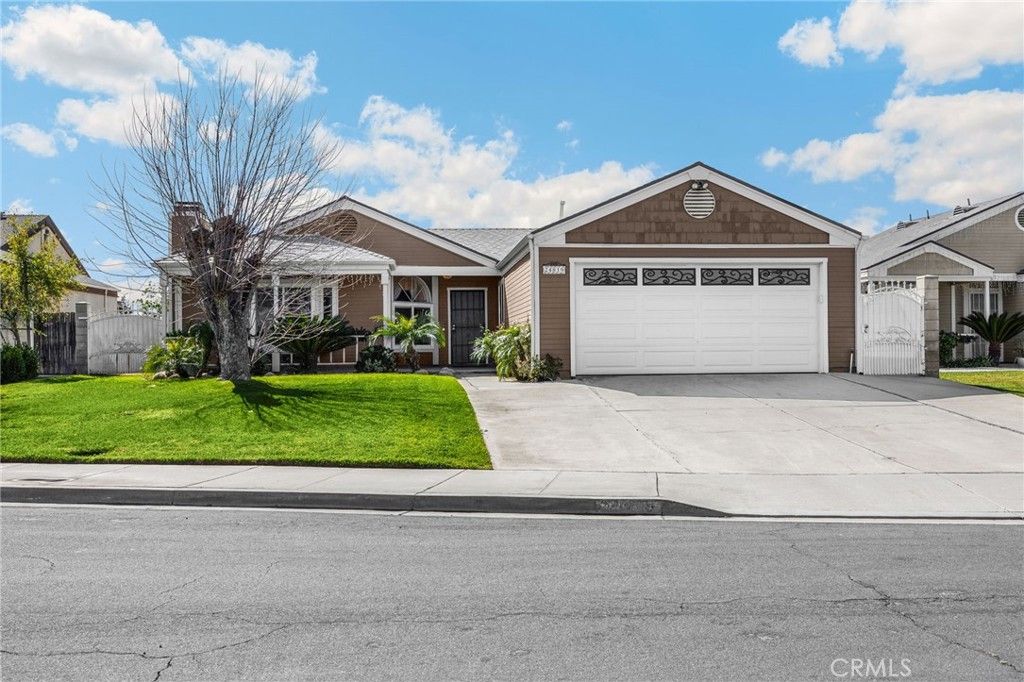 Photo of 24819 Cape Cod St St, Moreno Valley, CA 92553 (MLS # PW26044920)