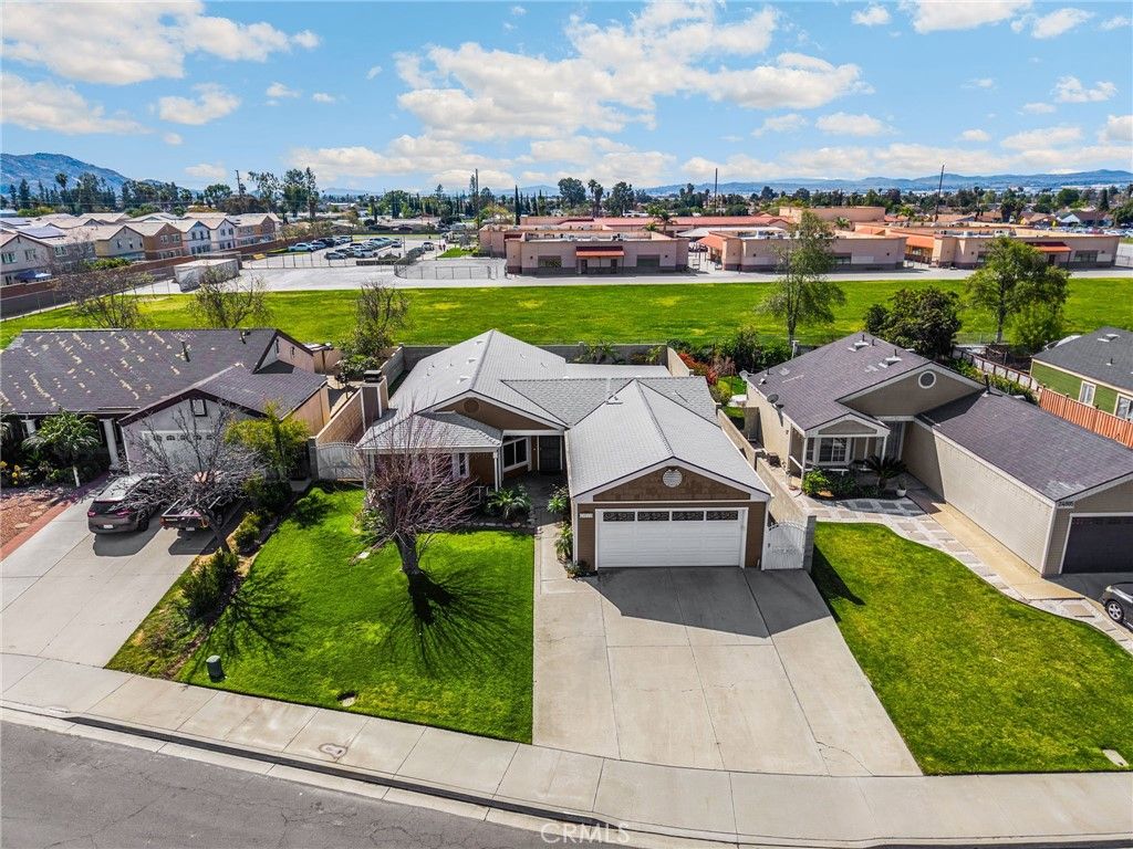 Photo of 24819 Cape Cod St St, Moreno Valley, CA 92553 (MLS # PW26044920)