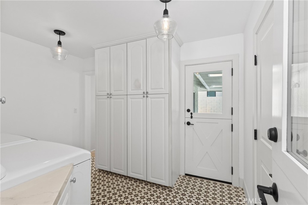 Town & Country (MIST) - Residential Lease