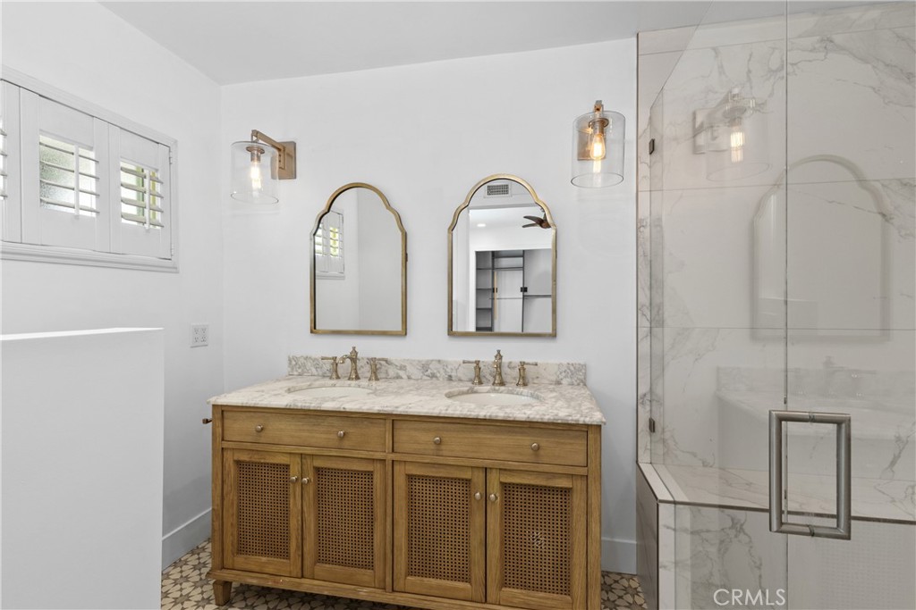 Town & Country (MIST) - Residential Lease