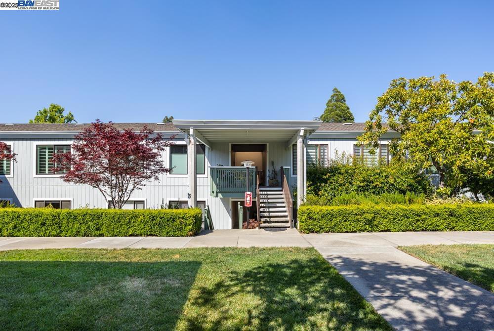 ROSSMOOR - Residential