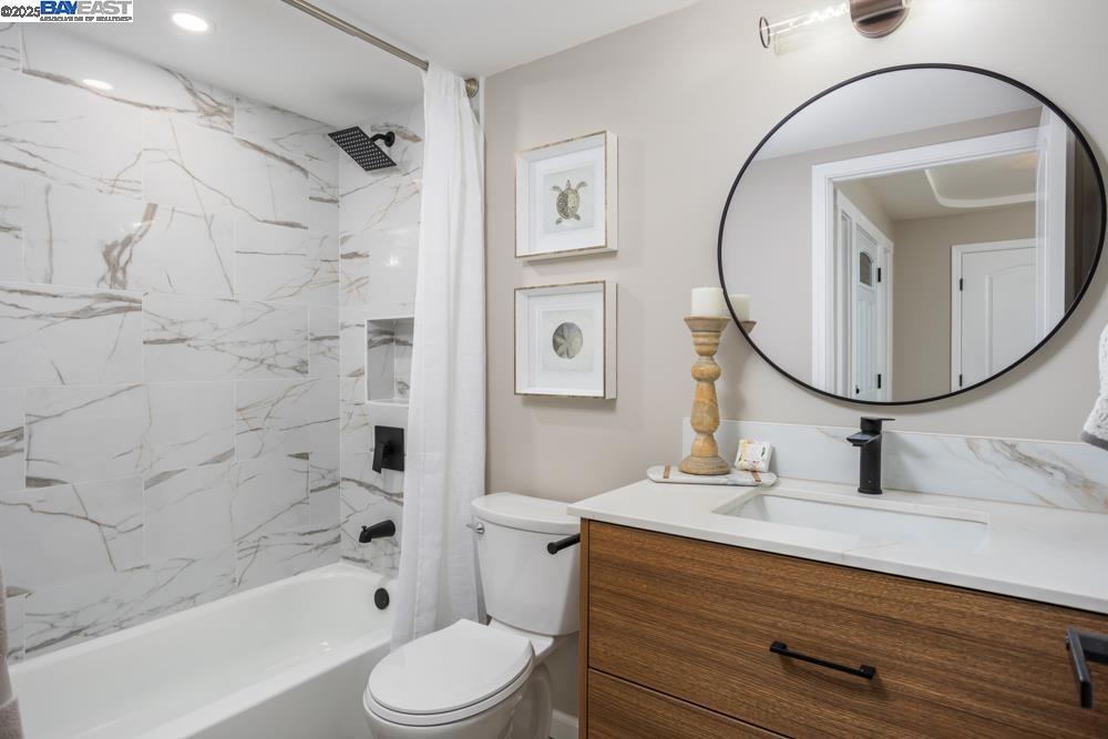 ROSSMOOR - Residential