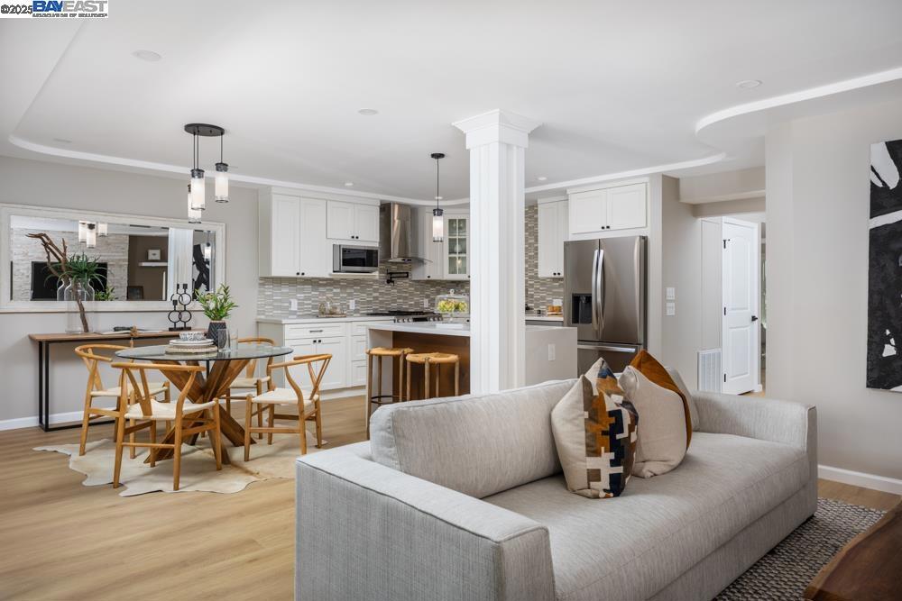 ROSSMOOR - Residential