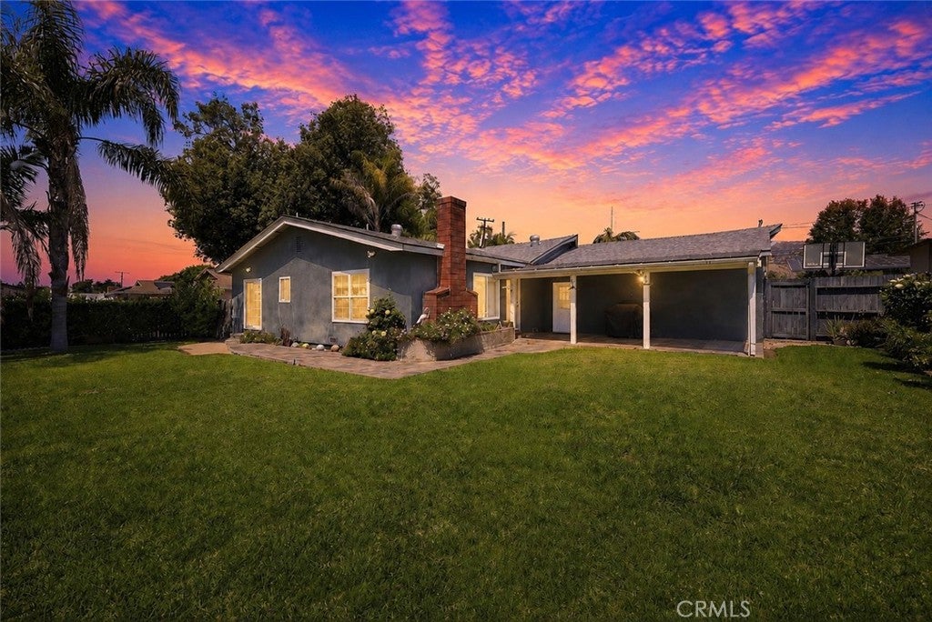 334 E Juanita Avenue