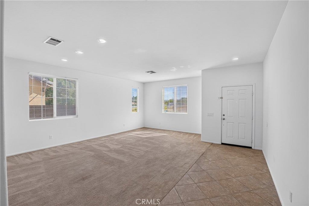 3019 W Newgrove