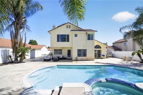 Photo of 42806 Avenida Tigre, Hemet, CA 92544 (MLS # FR26102535)