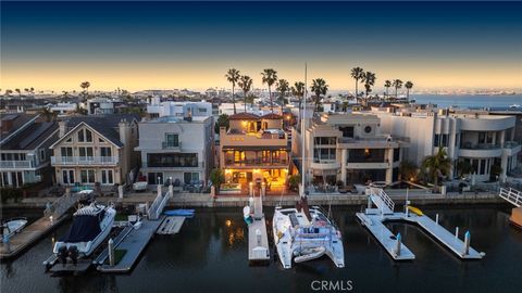 Photo of 6 Green Turtle Rd, Coronado, CA 92118 (MLS # MB26077104)