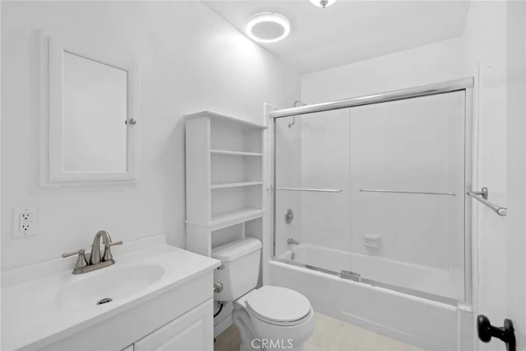 Corona Del Mar, California 92625, United States, 3 Bedrooms Bedrooms, ,3 BathroomsBathrooms,Residential,Active,196610