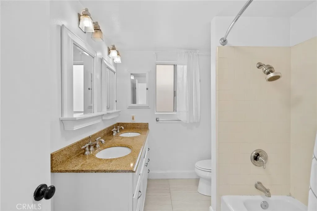 Corona Del Mar, California 92625, United States, 3 Bedrooms Bedrooms, ,3 BathroomsBathrooms,Residential,Active,196610