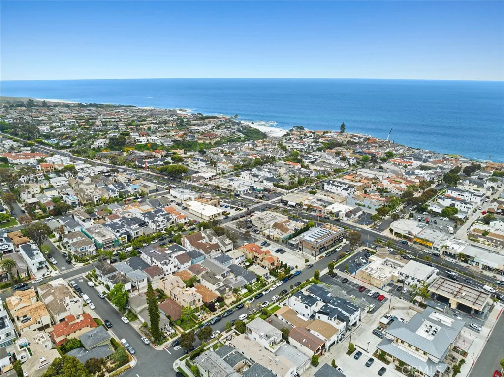 Corona Del Mar, California 92625, United States, 3 Bedrooms Bedrooms, ,3 BathroomsBathrooms,Residential,Active,196610