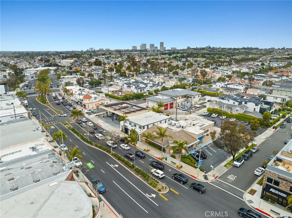 Corona Del Mar, California 92625, United States, 3 Bedrooms Bedrooms, ,3 BathroomsBathrooms,Residential,Active,196610