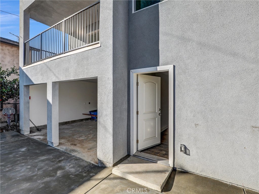 1231 S Rowan Avenue